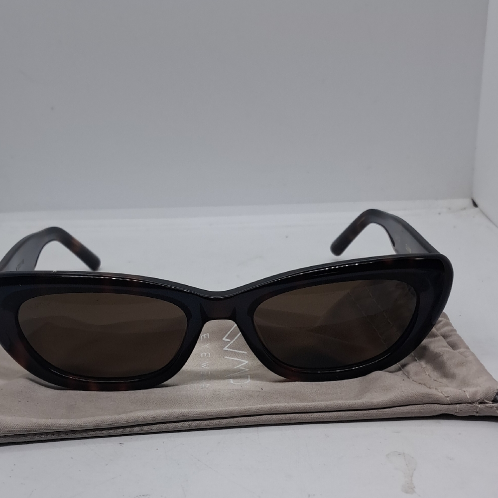 NWOT WMP QUINN Brown Tortoise Shell Sunglasses